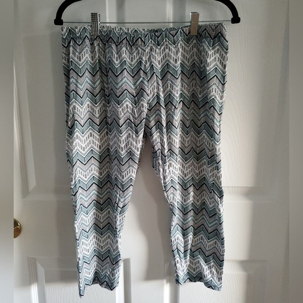 No Boundaries Black and Light Blue Capris with Chevron Pattern. Size XL. #SW